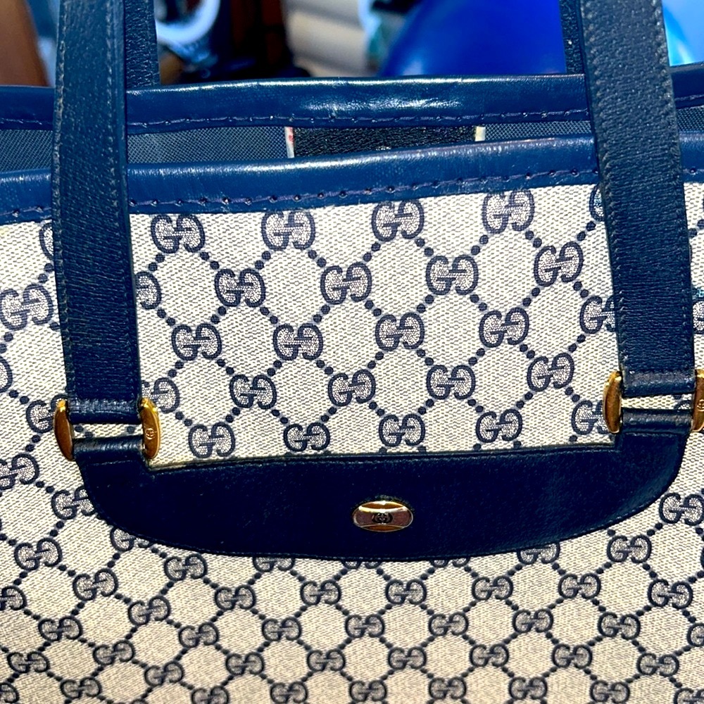 ❌SOLD❌GUCCI⚡️⚡️GG Supreme Coated Navy Tote - Picture 4 of 17